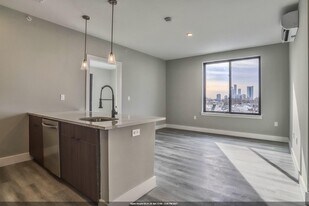 3516 John F. Kennedy Blvd in Jersey City, NJ - Building Photo