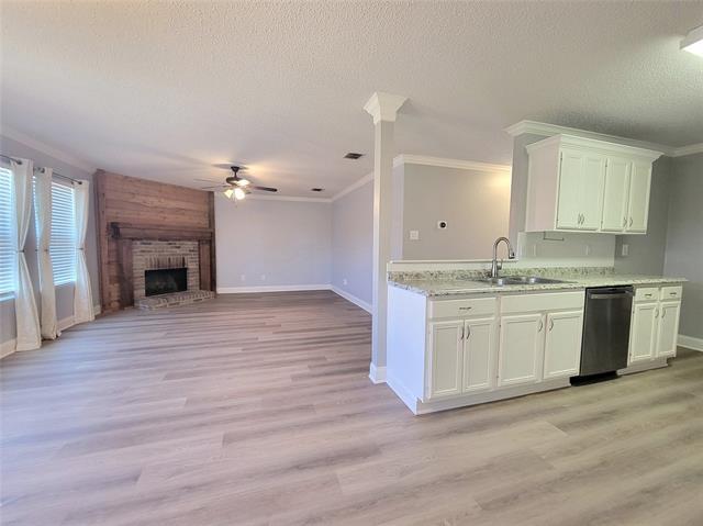1445 Glenwick Dr in Rockwall, TX - Building Photo - Building Photo