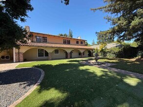 470 Hale St in Palo Alto, CA - Building Photo - Building Photo