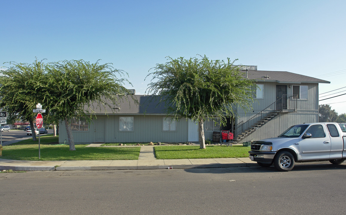 1578 O St in Sanger, CA - Building Photo