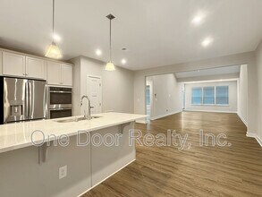 105 Ironsmith Wy in Williamsburg, VA - Foto de edificio - Building Photo