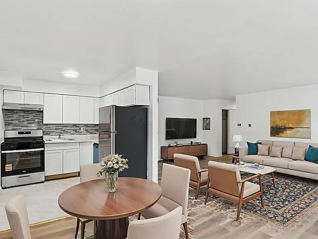 1822 Benton Ave in Philadelphia, PA - Building Photo - Building Photo