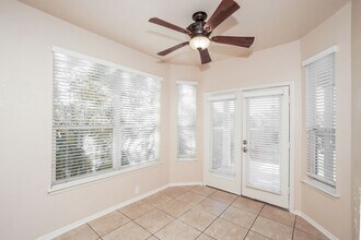 26207 Marsh Pond in San Antonio, TX - Building Photo - Building Photo