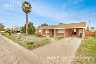 528 E Laurel Dr in Casa Grande, AZ - Building Photo
