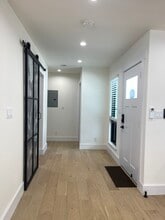819 16th Ave in Honolulu, HI - Foto de edificio - Building Photo