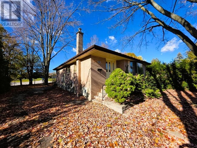 57 Foreht Crescent in Aurora, ON - Building Photo - Building Photo