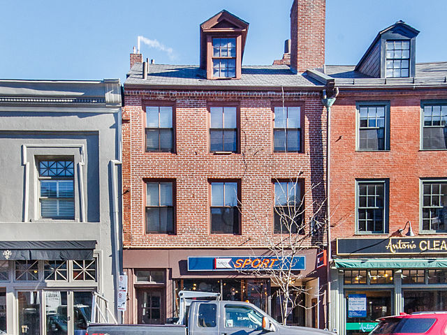 39 Charles St, Unit 3 in Boston, MA - Building Photo