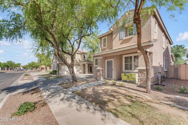 2318 E Sunland Ave in Phoenix, AZ - Building Photo - Building Photo