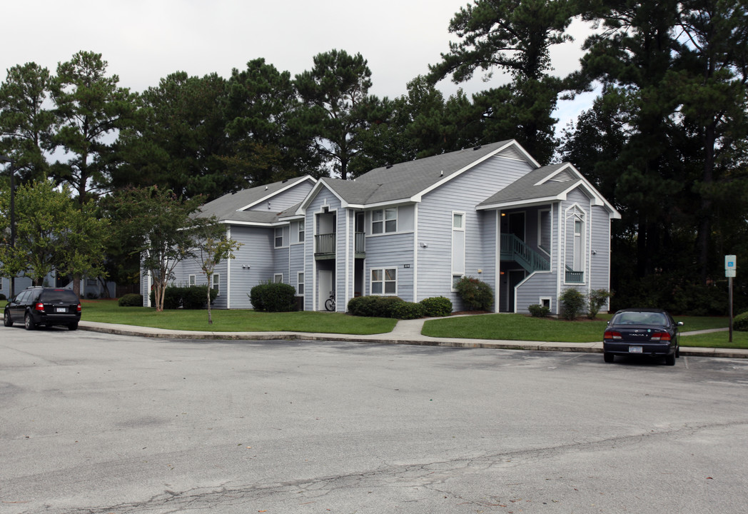 Willow Pond Apartments in Wilmington, NC - Building Photo