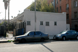 1714 Garfield Pl in Los Angeles, CA - Foto de edificio - Building Photo