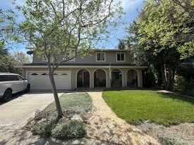 4276 Churchill Dr in Pleasanton, CA - Building Photo