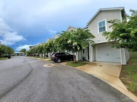 218 Junction Ave in Pensacola, FL - Building Photo