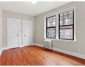 64 Queensberry St in Boston, MA - Building Photo - Building Photo
