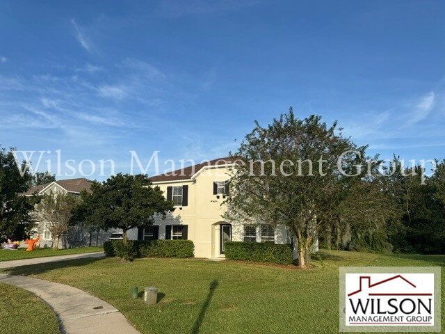 property at 413 Country Cottage Ln