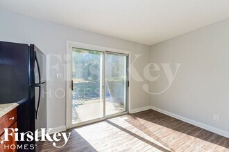18805 E Ponca Dr in Independence, MO - Building Photo - Building Photo