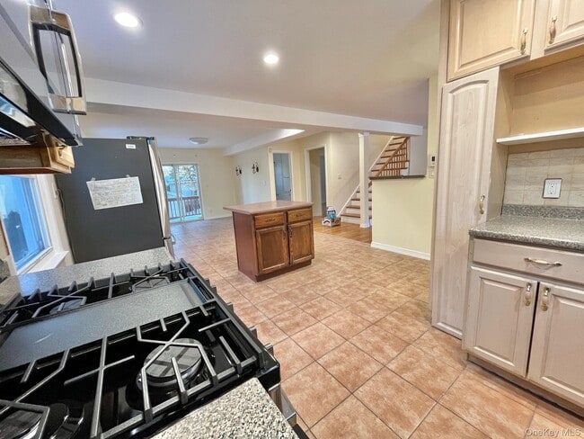 property at 51 Emmett Ter