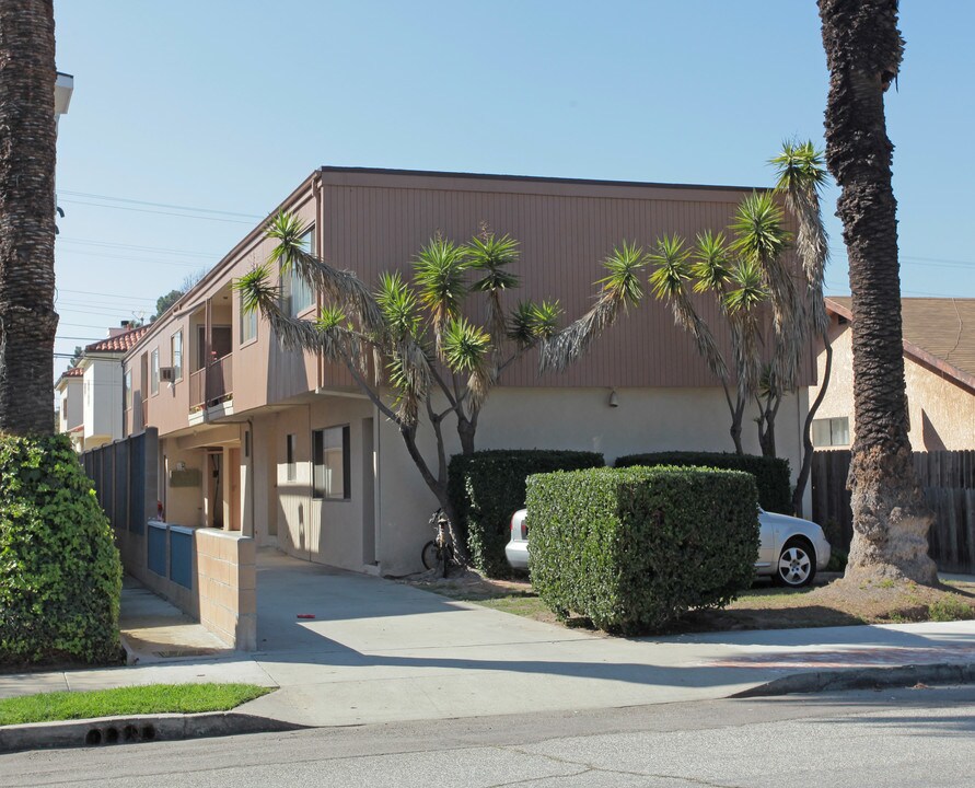 907 Cota Ave in Torrance, CA - Foto de edificio