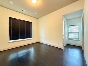 10 Quiet Path Dr in Sugar Land, TX - Building Photo - Building Photo