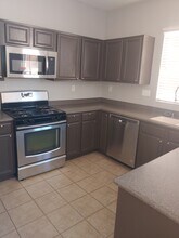 16977 Jurassic Pl in Victorville, CA - Building Photo - Building Photo