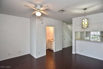 10100 Poppy Hill Dr in Ft. Myers, FL - Building Photo - Building Photo