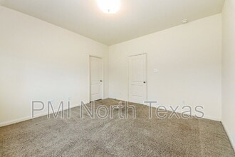 330 Lavaca Dr in Princeton, TX - Building Photo - Building Photo