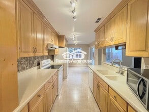 924 Sedley Rd in Virginia Beach, VA - Building Photo - Building Photo