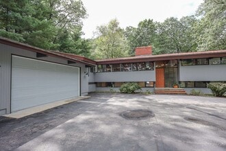 75 Taylor St in Nashua, NH - Building Photo - Building Photo