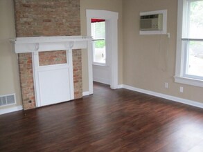 1532 Burney Ln in Cincinnati, OH - Building Photo - Building Photo