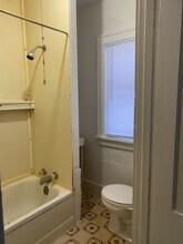 253 Monroe St in Waterloo, IA - Building Photo - Building Photo