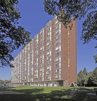 Lakeshore Tower Apartments photo'