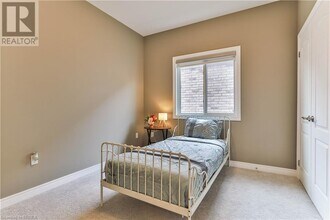 11 Tucker St in Thorold, ON - Building Photo - Building Photo
