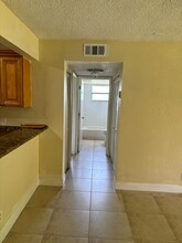 1600 Balfour Point Dr in West Palm Beach, FL - Building Photo - Building Photo