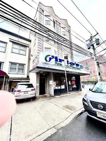 property at 161 Palisade Ave