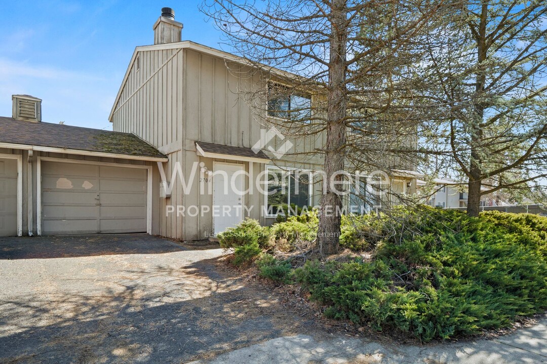 2702 E 31st Ave-Unit -2704 in Spokane, WA - Foto de edificio