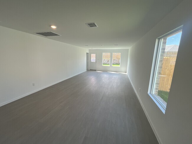 1223 Falcon Hts Dr in Forney, TX - Building Photo - Building Photo