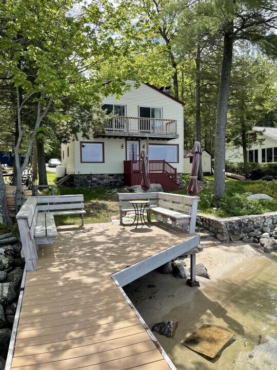 123 Whites Point Rd in Standish, ME - Building Photo