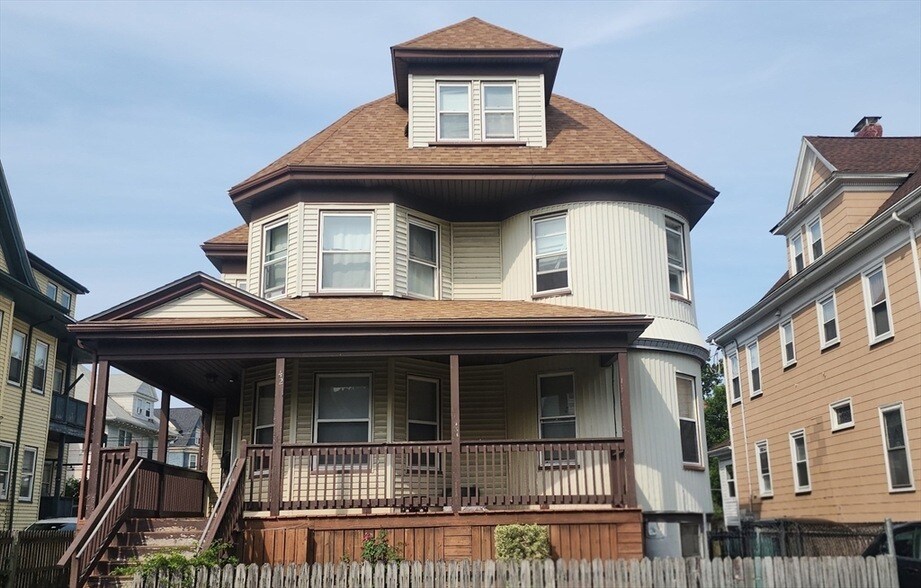 42 Esmond St, Unit 2 in Boston, MA - Building Photo