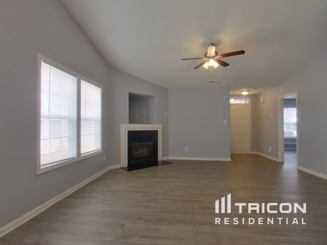 10429 Hugue Way in Charlotte, NC - Building Photo - Building Photo