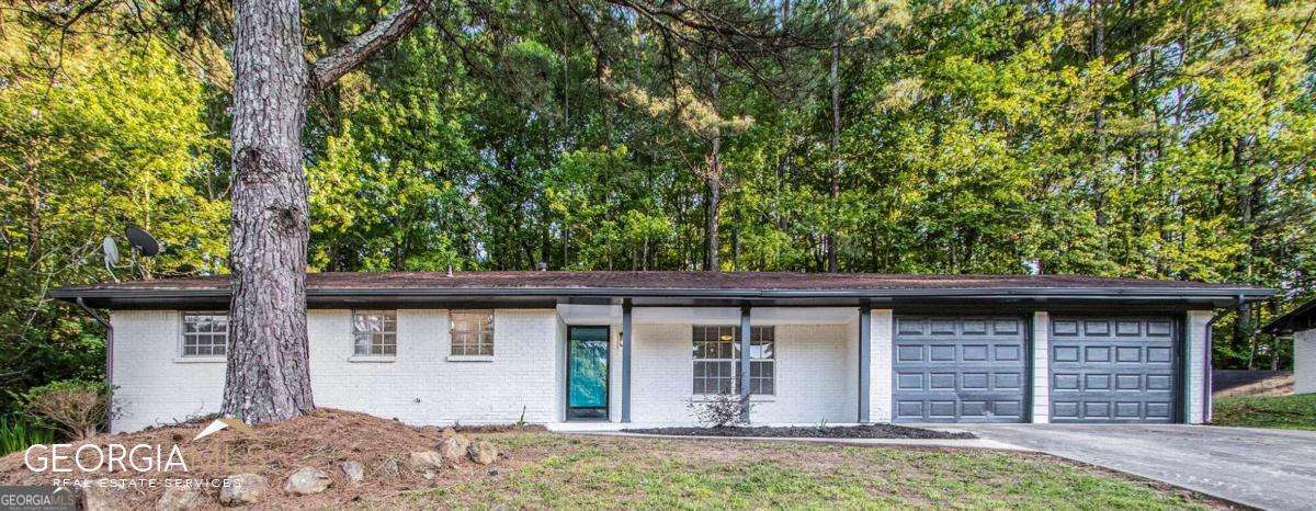 2243 7 Oaks Cir in Conley, GA - Building Photo