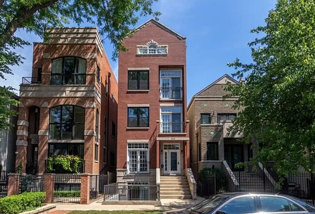 property at 2639 N Wayne Ave