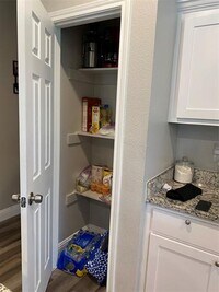 2904 Bourland St photo'