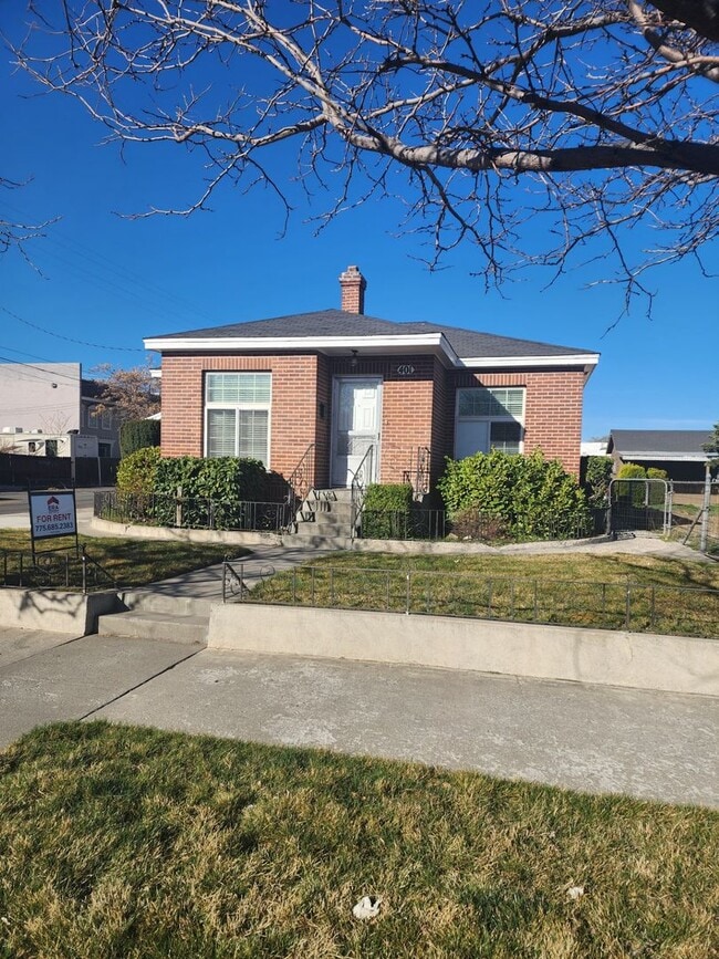 property at 401 18th St