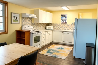 317 N Wasson Ln, Unit B in River Falls, WI - Building Photo - Building Photo