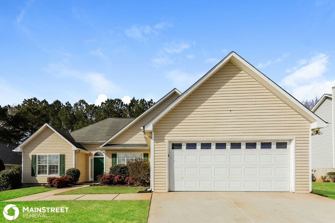 12379 Riviera Dr in Fayetteville, GA - Building Photo