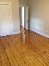 3 High St Pl in Brookline, MA - Foto de edificio - Building Photo