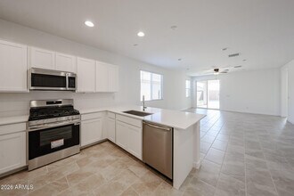 17363 W Gray Fox Trl in Surprise, AZ - Building Photo - Building Photo