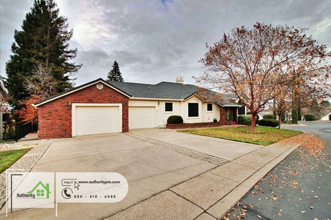 3112 Riesling Path in Redding, CA - Building Photo - Building Photo