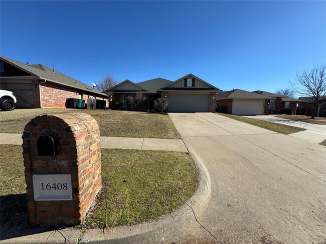 16408 Village Common Dr in Oklahoma City, OK - Building Photo - Building Photo