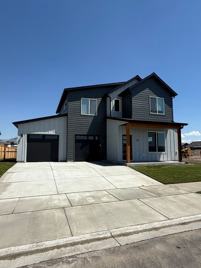 511 Spaniel Ln in Belgrade, MT - Building Photo - Building Photo