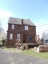 7806 Salisbury Dr in Parma, OH - Building Photo - Building Photo